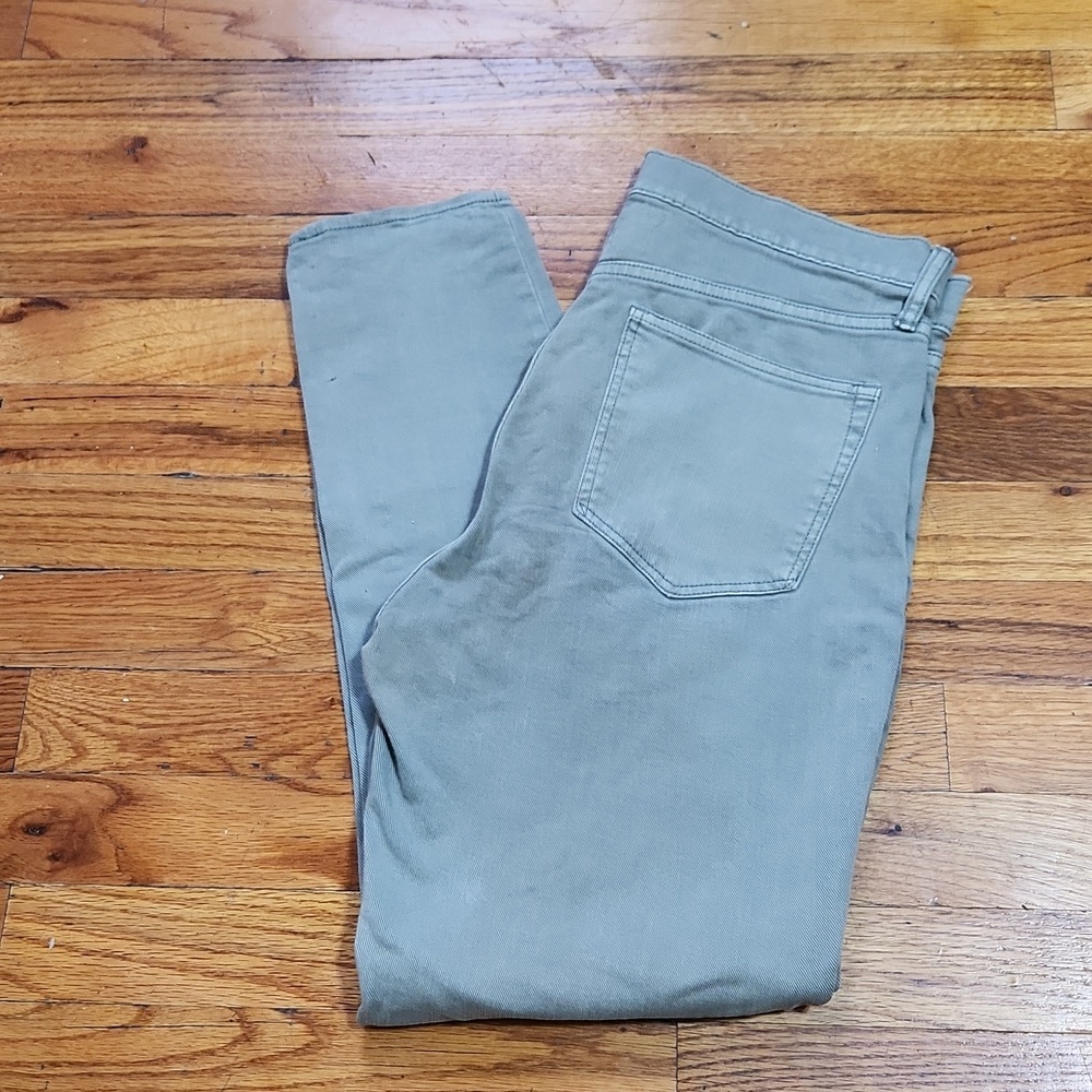 GAP green ladies Jeans - Picture 2 of 9